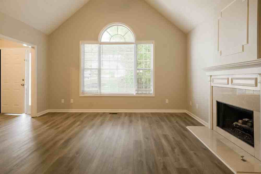 2059 Spicers Ln - Photo 5 of 17