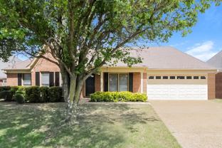 9306 Chimneyrock Blvd - Photo 1 of 1