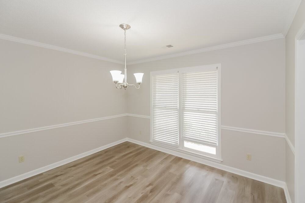 9306 Chimneyrock Blvd - Photo 5 of 16