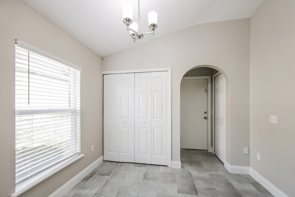 2147 Sandridge Cir - Photo 7 of 16