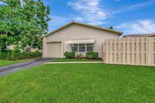 5846 Mirror Lakes Blvd - Photo 1 of 1