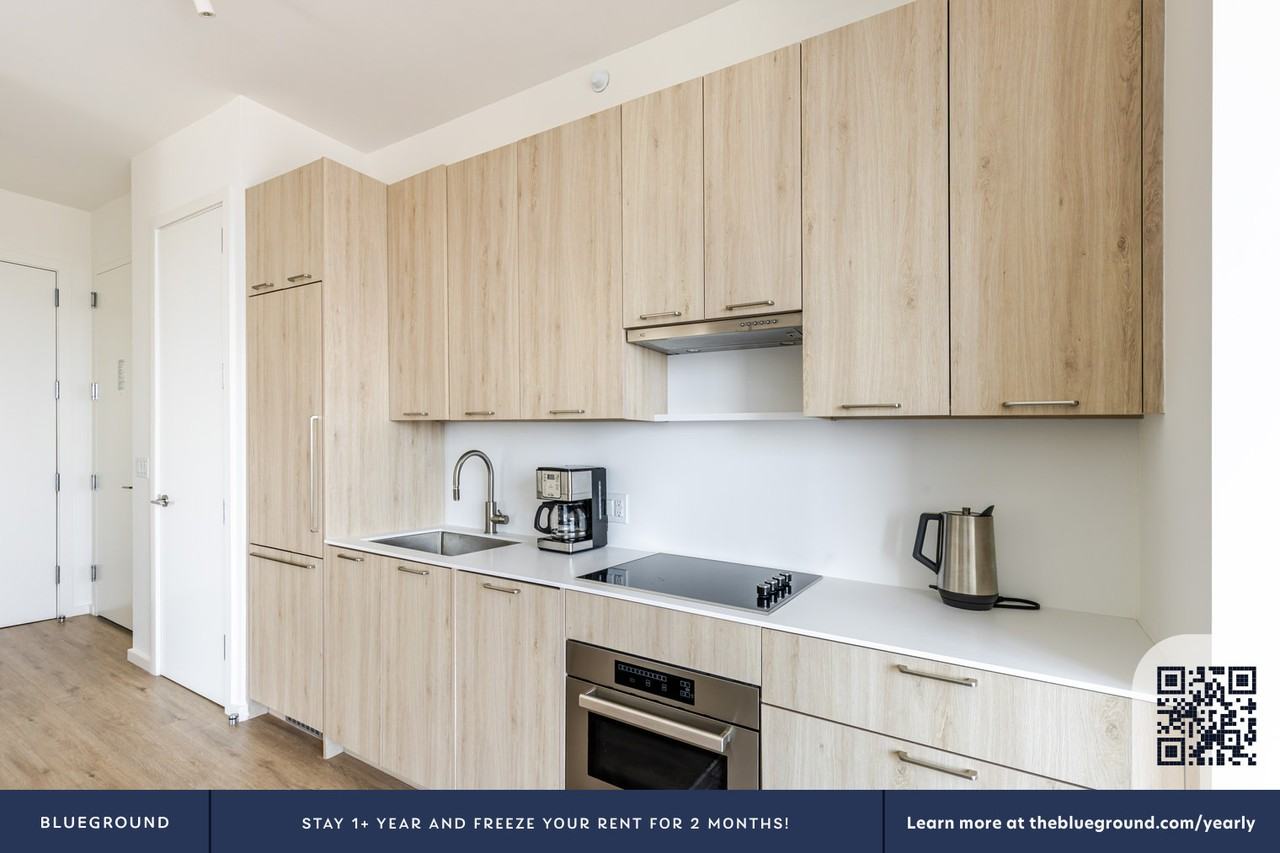 545 Vanderbilt Avenue - Photo 7 of 48