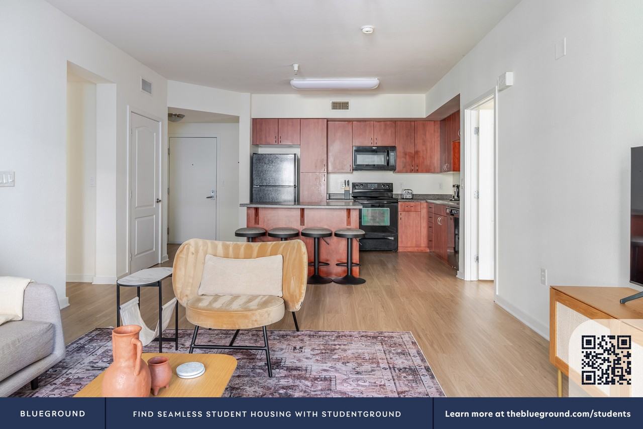 34 Union Sq #1904 - Photo 7 of 29