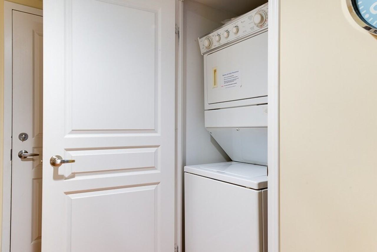 203 Adelaide St W #1034876P - Photo 5 of 11