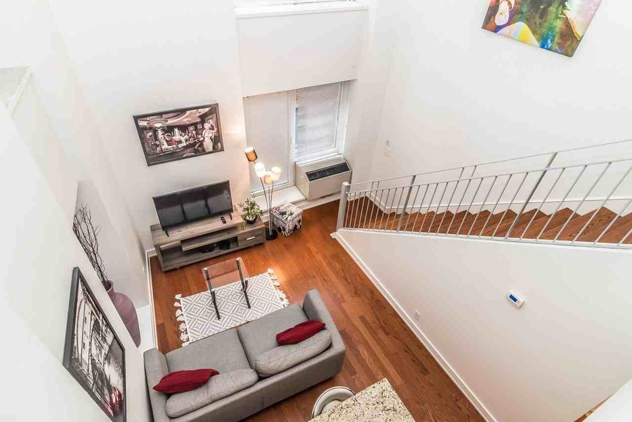 1061 Rue Saint-Alexandre #1261758P - Photo 5 of 22