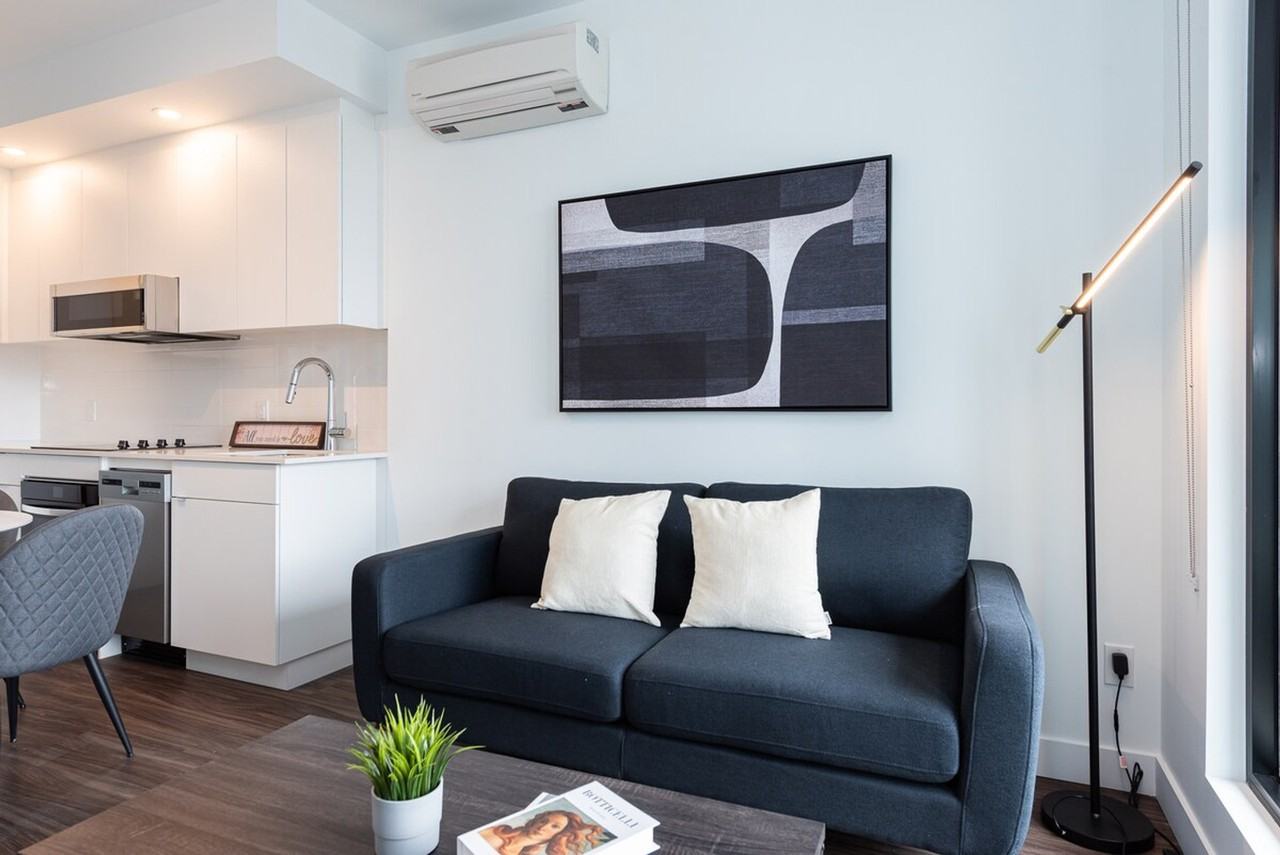 1004 Rue De La Montagne #1261786P - Photo 2 of 44