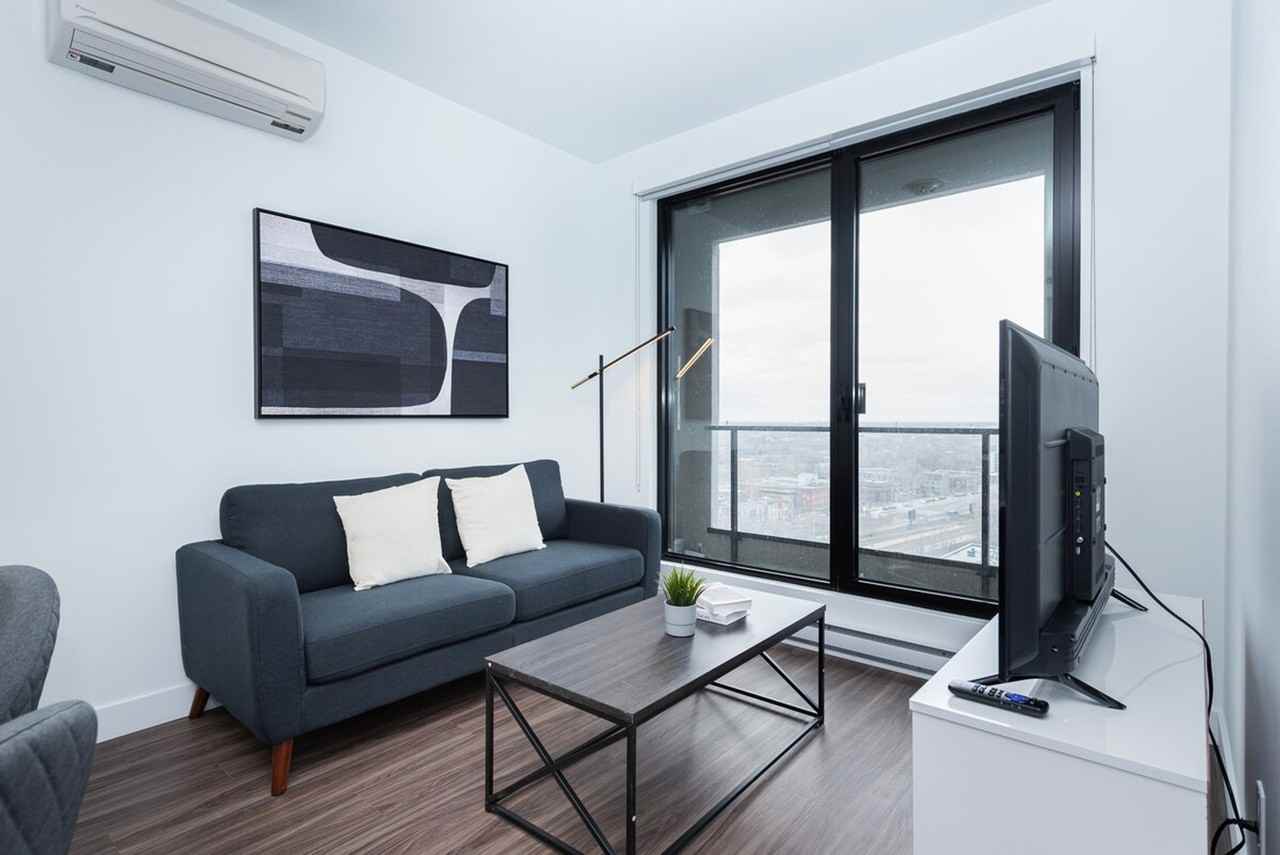 1004 Rue De La Montagne #1261786P - Photo 4 of 44