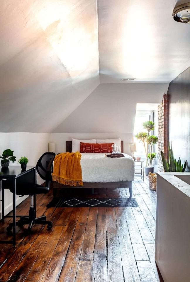 575 1/2 City Park Ave #1265608P - Photo 4 of 50