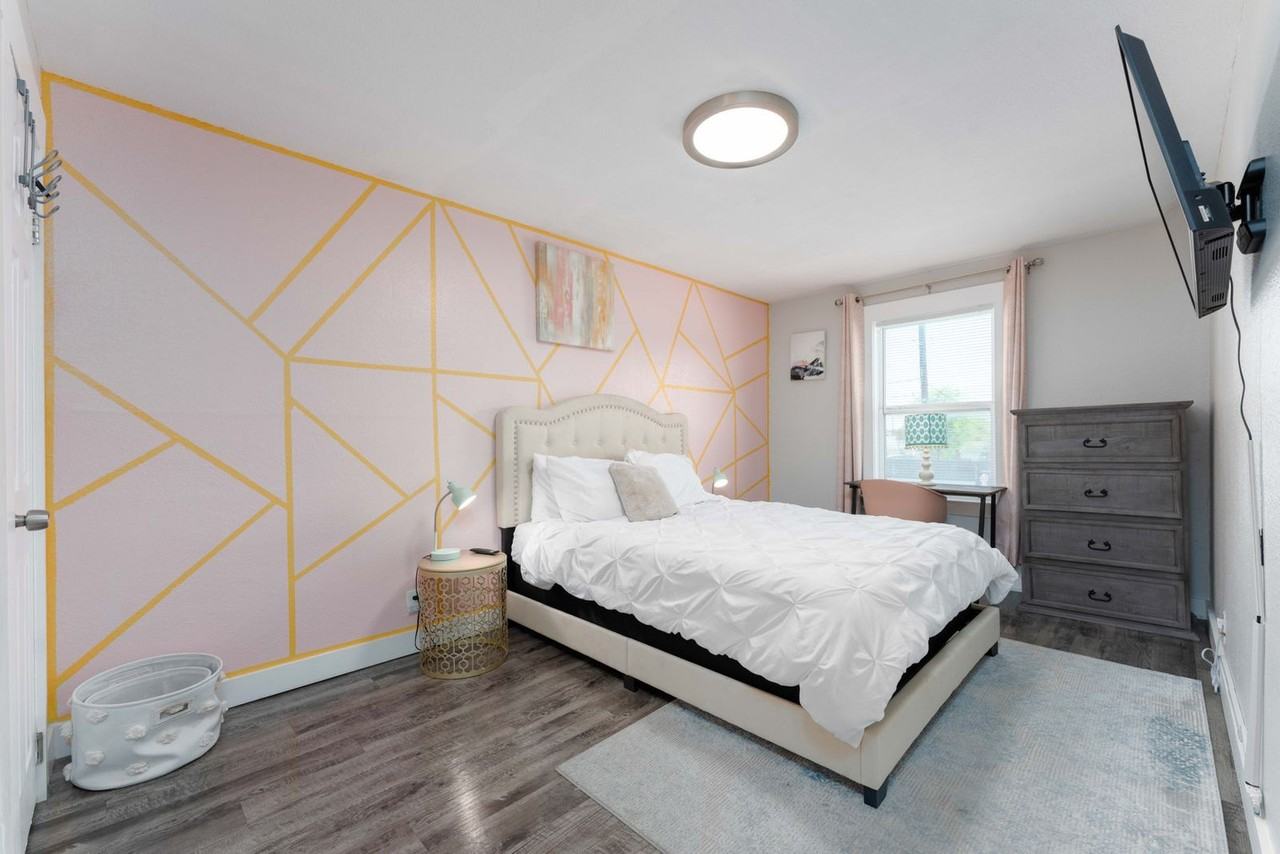 1116 Morgan Ave #1268424P - Photo 4 of 20