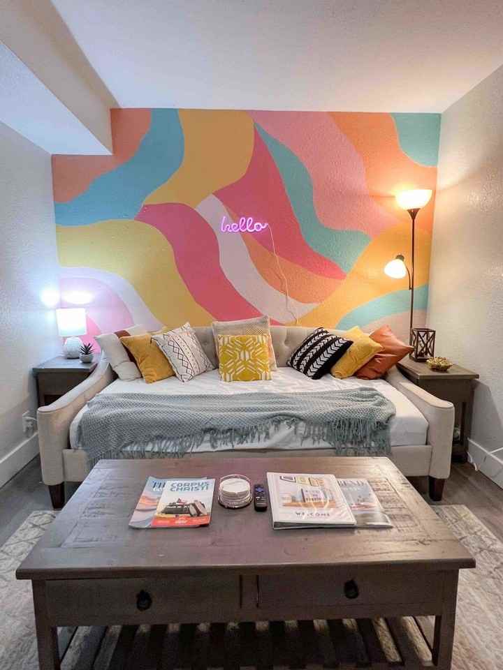 1112 Morgan Ave #1268441P - Photo 3 of 27