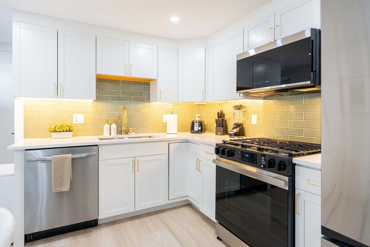 42 White Street Pl #1271288P - Photo 5 of 37