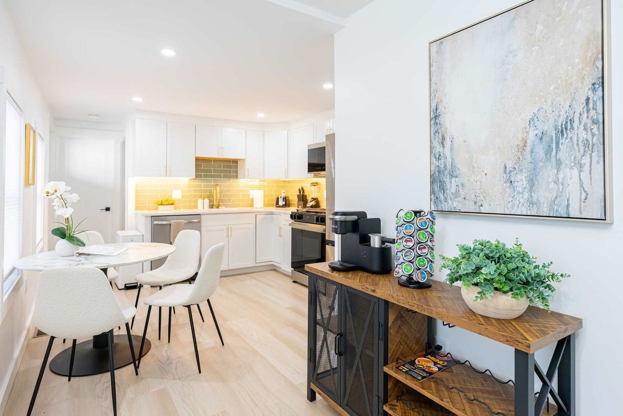 42 White Street Pl #1271288P - Photo 7 of 37