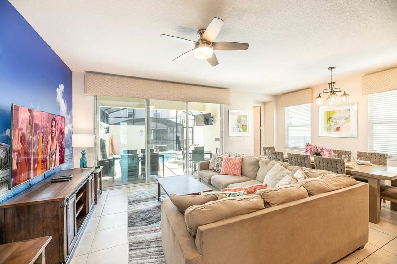 1525 Carey Palm Cir #1280864P - Photo 4 of 44