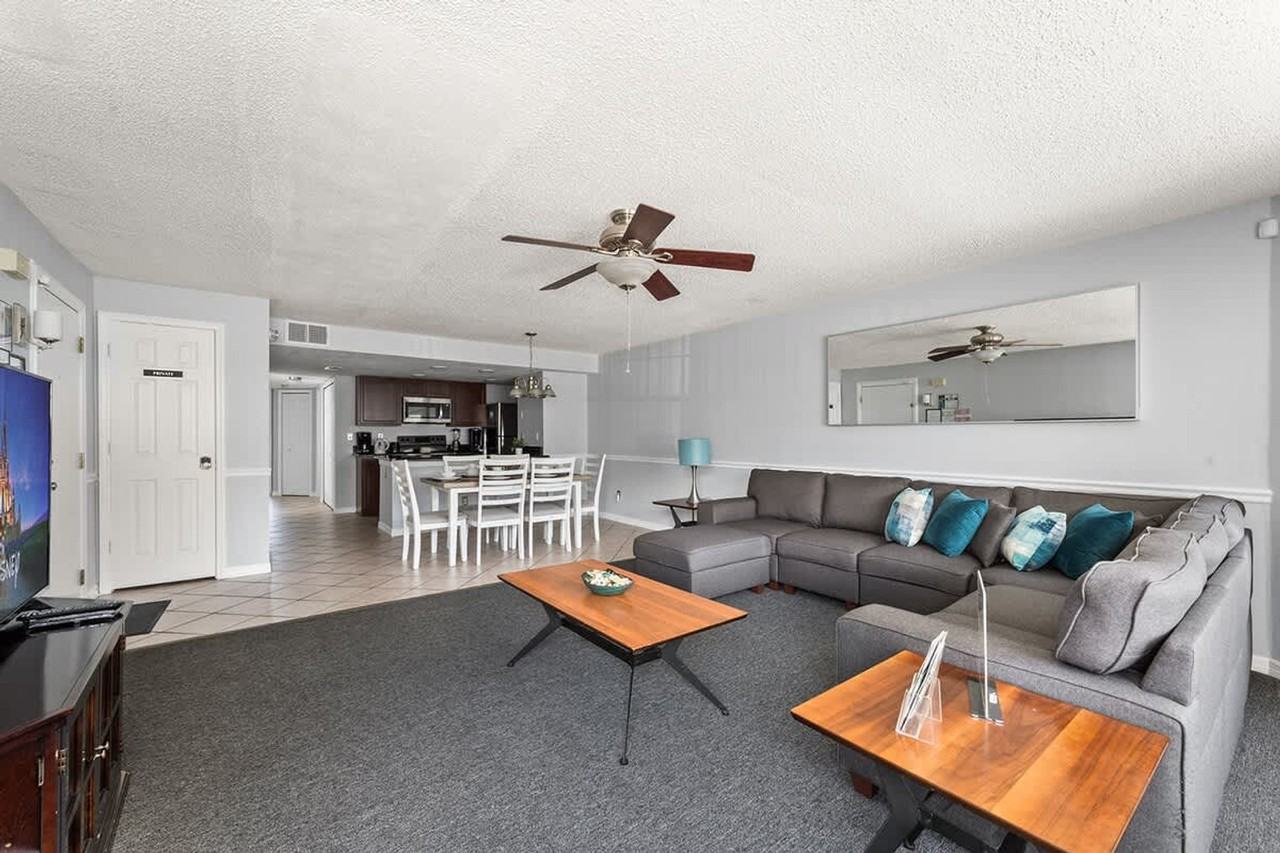 5095 Siesta Lago Drive #1280903P - Photo 2 of 45