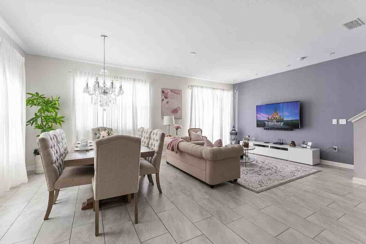 4825 Romeo Cir #1280928P - Photo 5 of 50