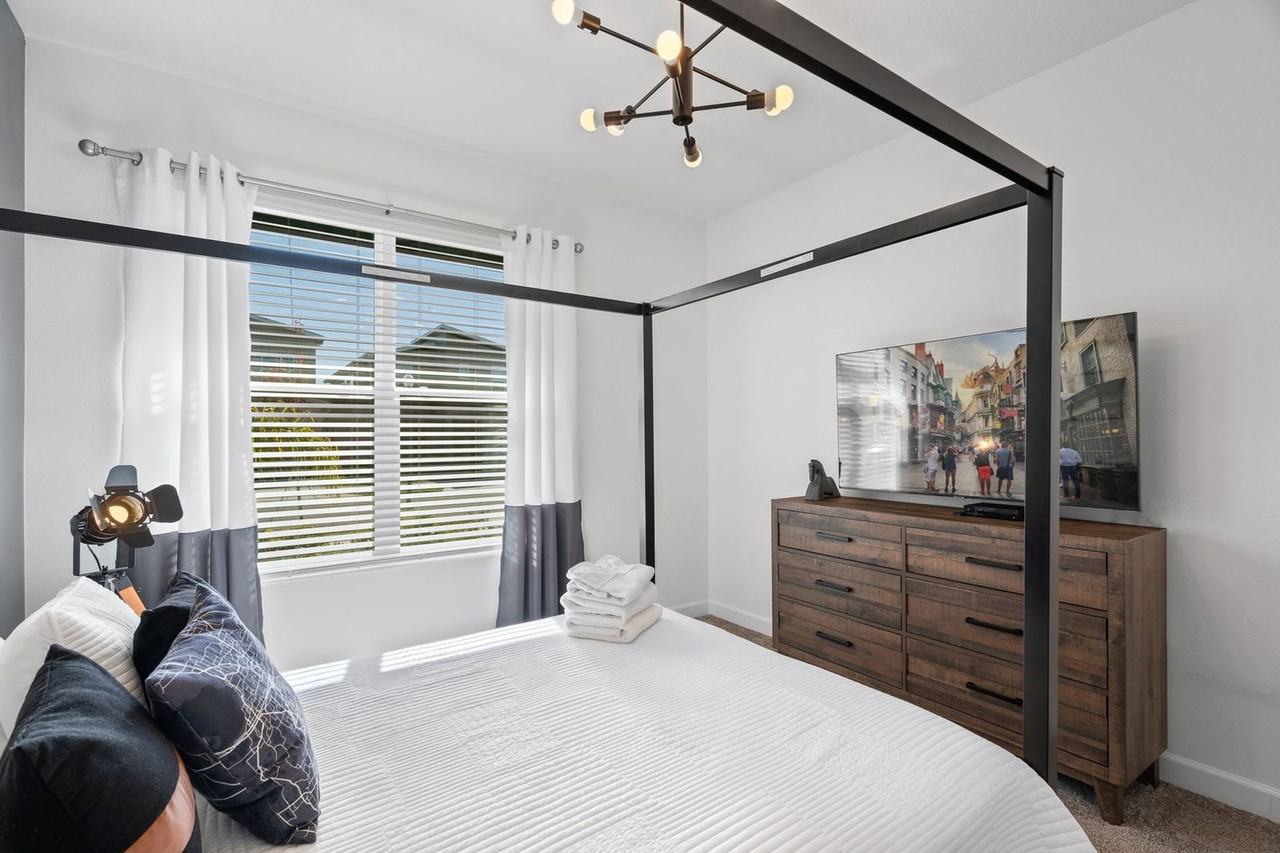 8943 Play Through Dr #1280960P - Photo 7 of 50