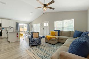 1004 Josiah St - Photo 1 of 1