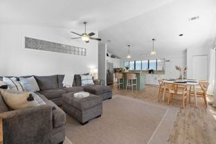 152 Manresa Rd - Photo 1 of 1
