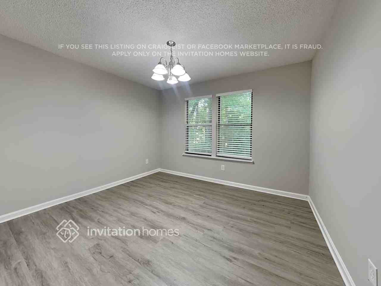 2505 Desiree Way - Photo 7 of 26
