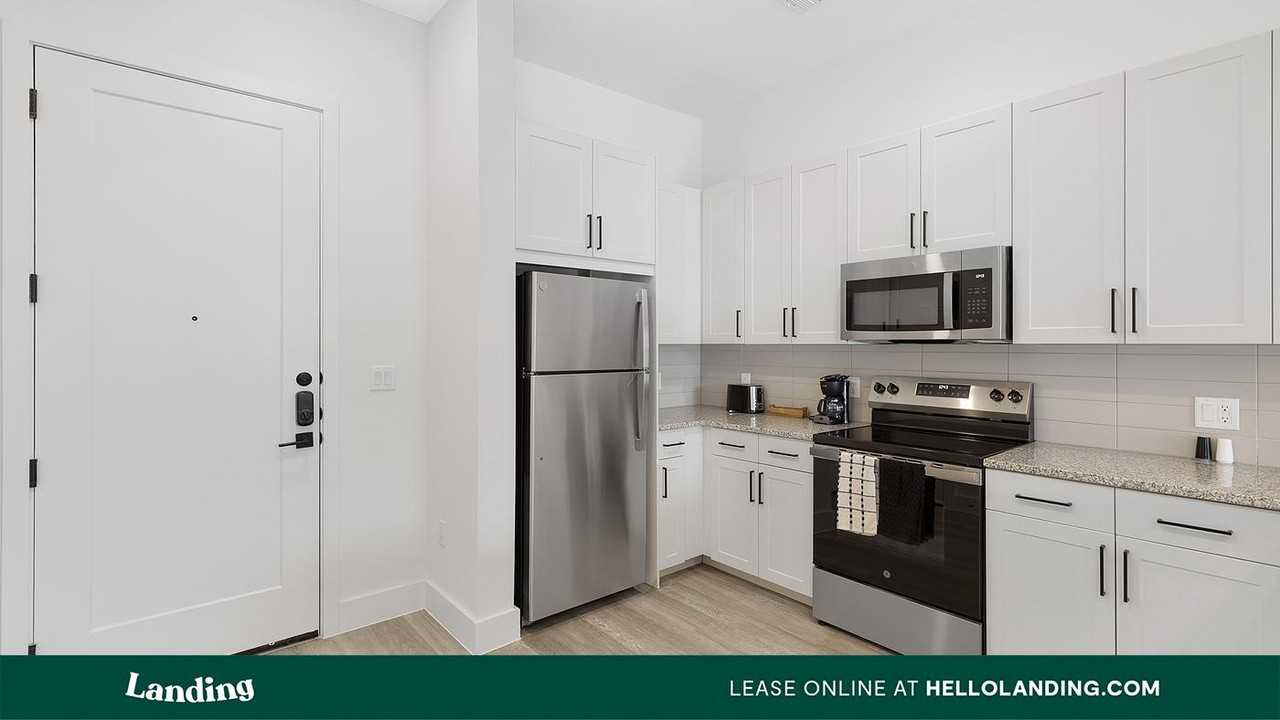 650 E. Sycamore St - Photo 6 of 50