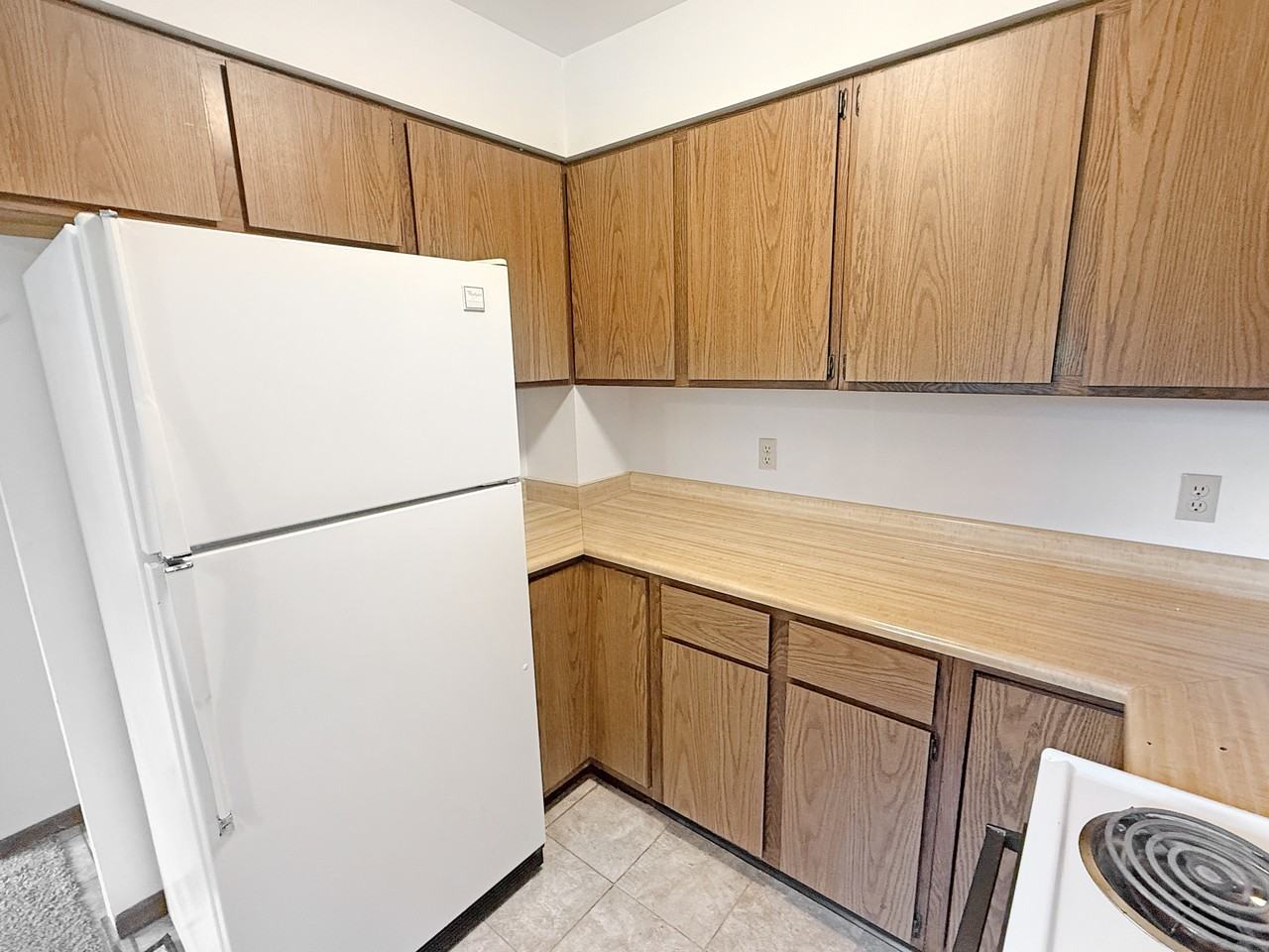 6844 Sunset Meadow Drive - Photo 3 of 23