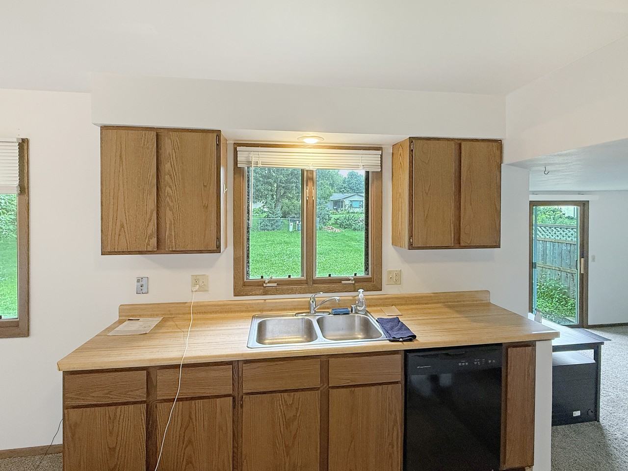 6844 Sunset Meadow Drive - Photo 2 of 23