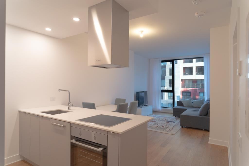 1 Boulevard De Maisonneuve Ouest - Photo 2 of 13