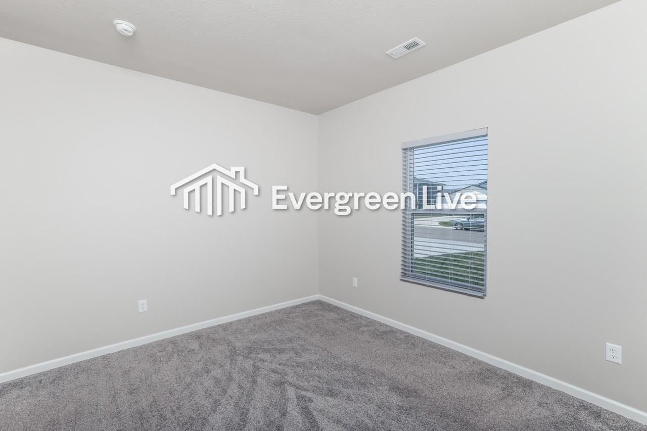 109 E Burlington Dr - Photo 3 of 27