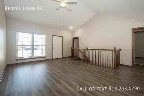 23509 W 73rd Ter - Photo 2 of 24