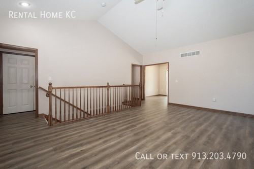 23509 W 73rd Ter - Photo 3 of 24