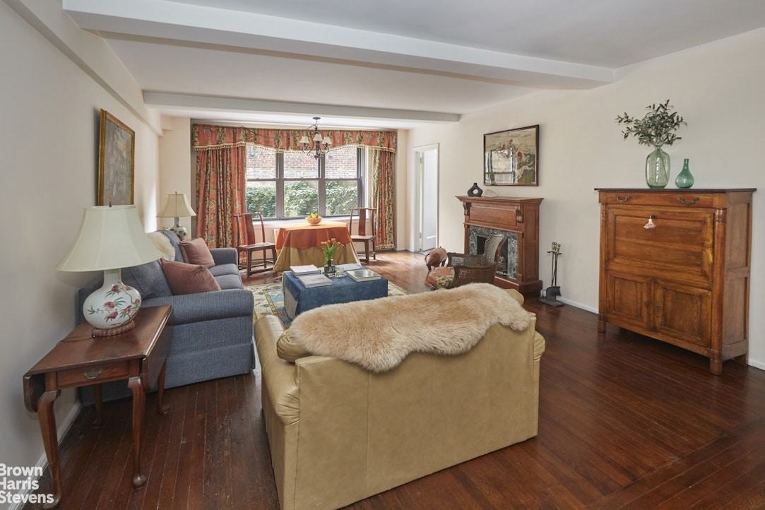 210 E 73rd St #1E - Photo 4 of 20