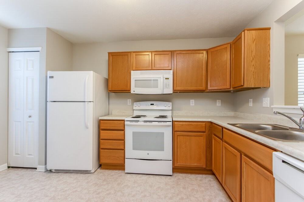 4645 Deacon Ln - Photo 6 of 14