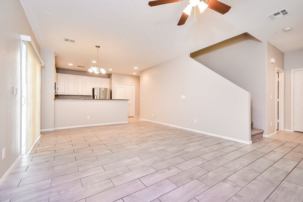 9028 Leading Ct - Photo 5 of 17