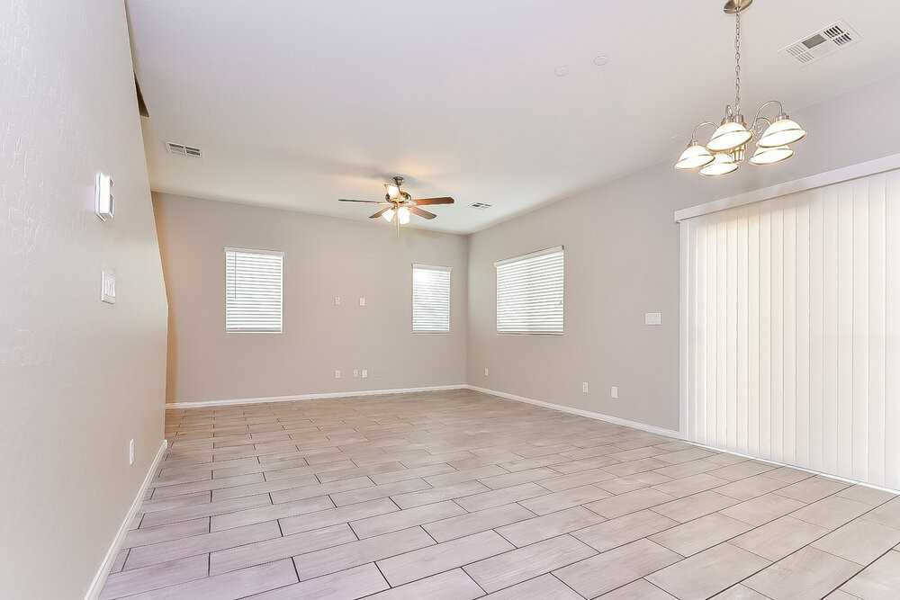 9028 Leading Ct - Photo 6 of 17
