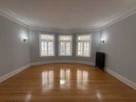 featured image of 1509 Hinman Ave