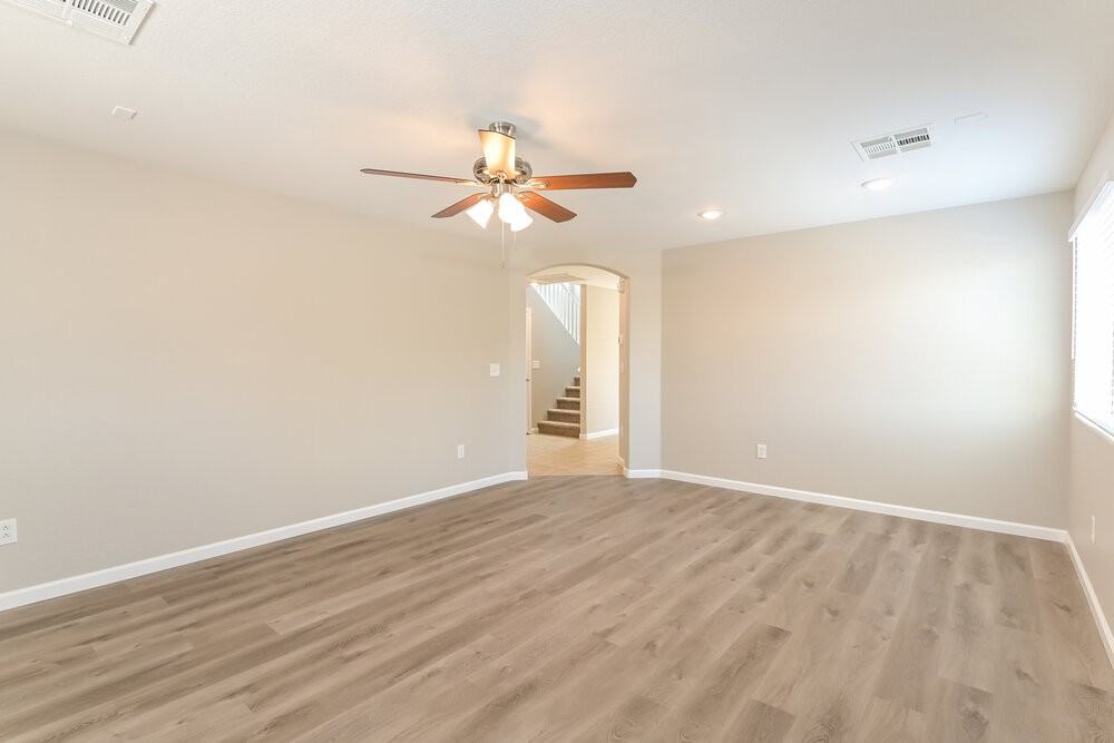 6083 W Dewey Dr - Photo 7 of 17