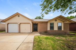11612 Wallace Ave - Photo 1 of 1