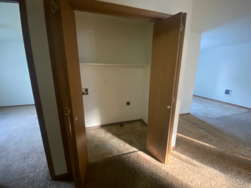 7503 Westbrook Ct #B - Photo 6 of 10