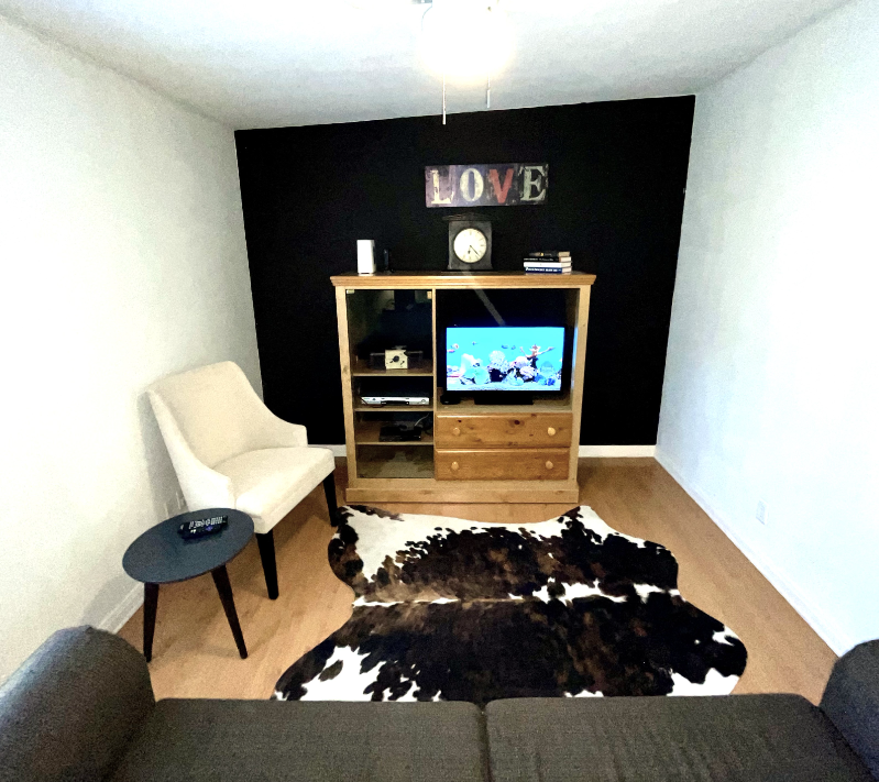 1914 W 38th St - Photo 4 of 22