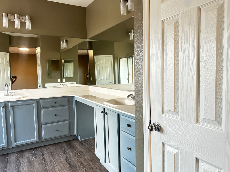 916 Bob Barney Ave - Photo 3 of 6