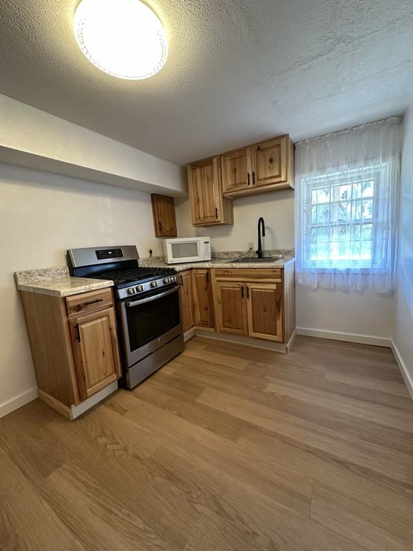 117 Vinewood Cir #D2 - Photo 3 of 16