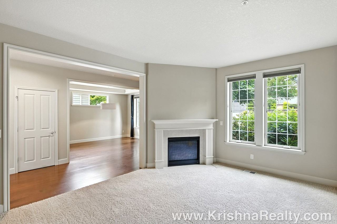 1533 Sw Joshua St - Photo 5 of 35