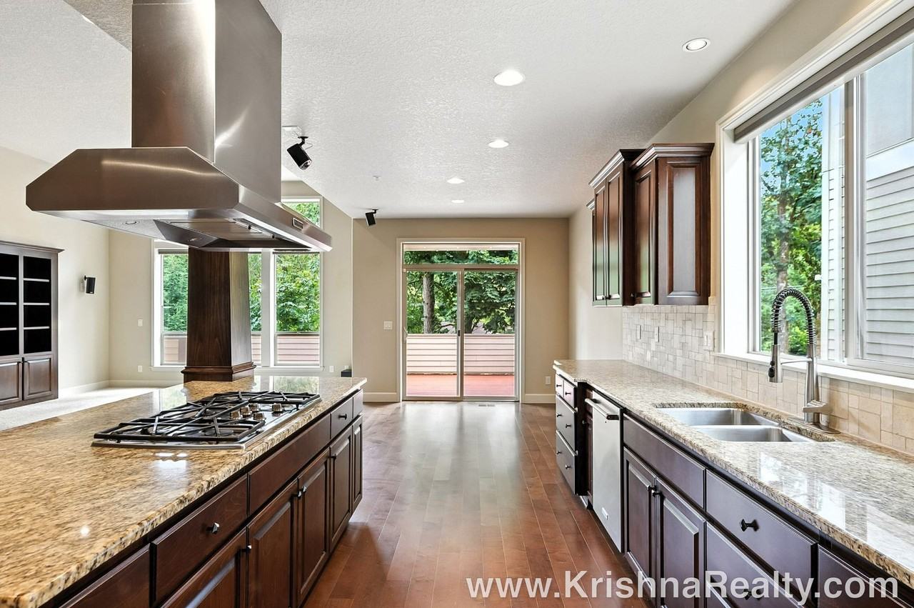 1533 Sw Joshua St - Photo 7 of 35