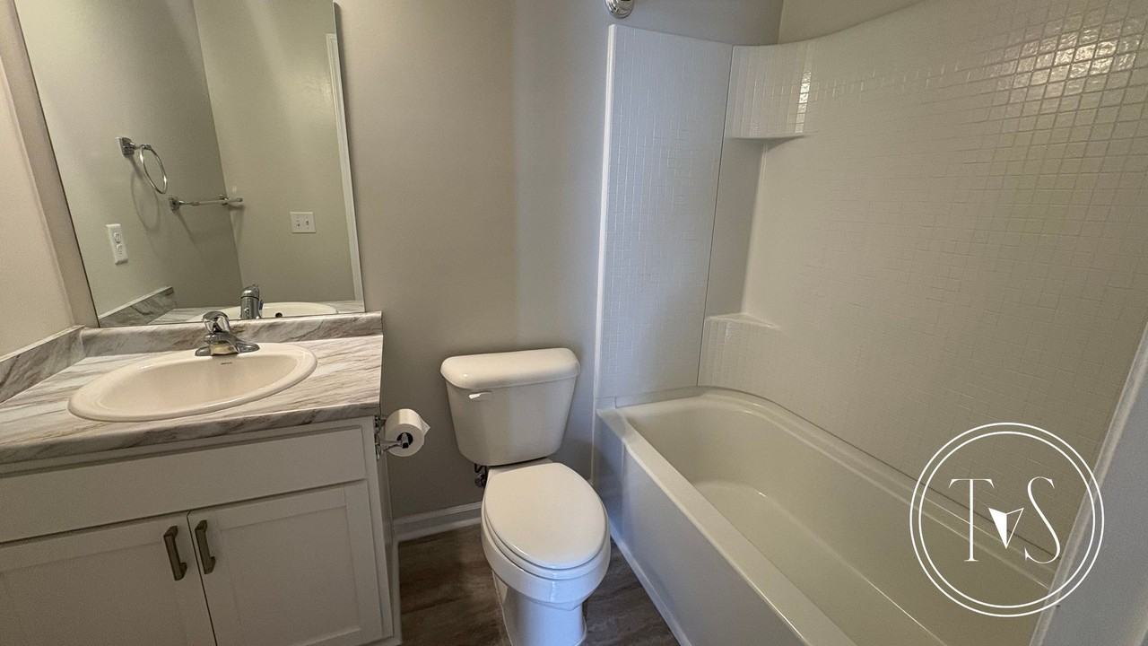 293 Brightleaf Cir - Photo 3 of 21