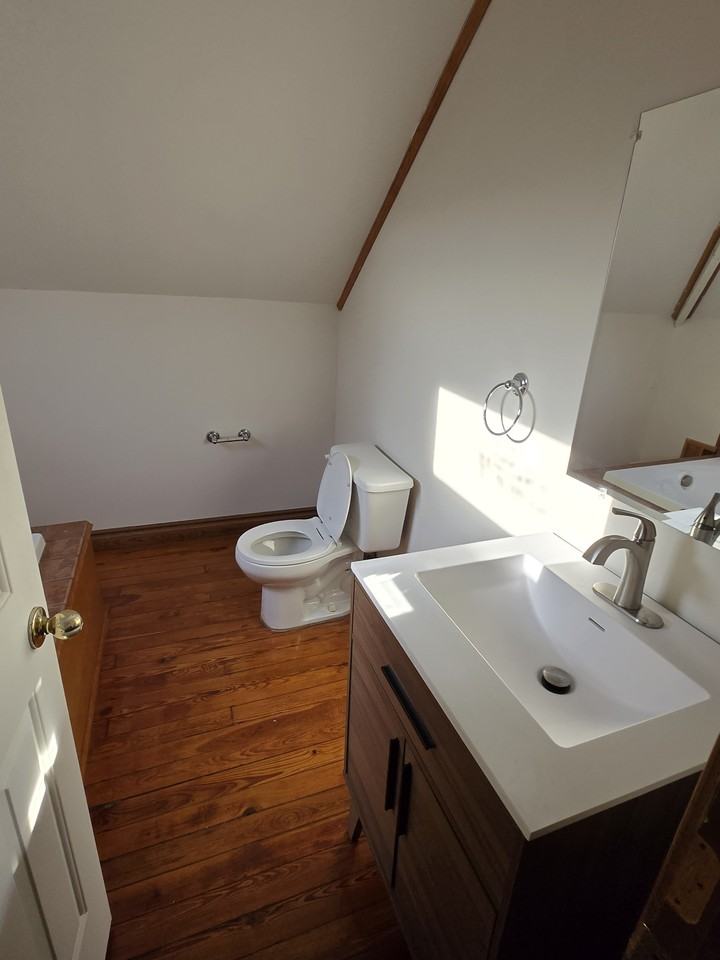 4235 Trumbull St #NA - Photo 2 of 21