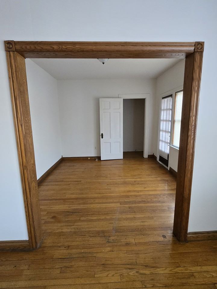 4235 Trumbull St #NA - Photo 7 of 21