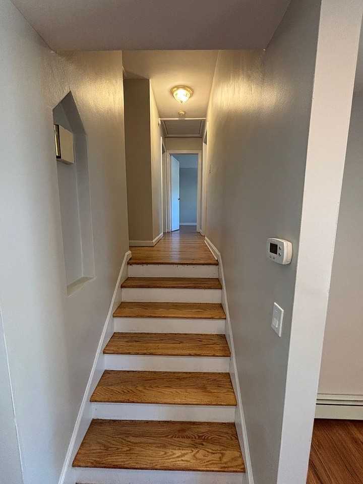 16 Spruce Pl #NA - Photo 3 of 14