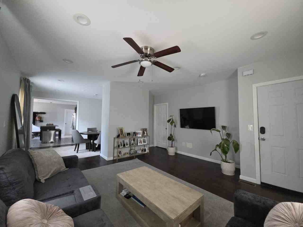 23 Cottage Ave #1 - Photo 2 of 11