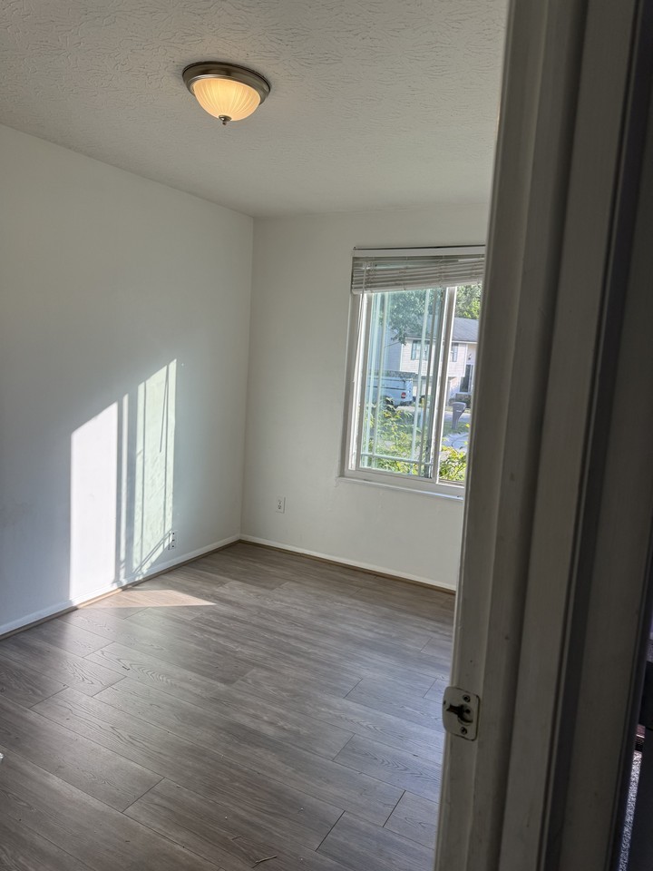 1770 Minturn Dr #NA - Photo 4 of 10