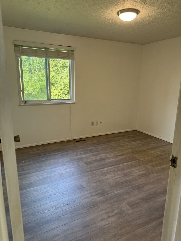 1770 Minturn Dr #NA - Photo 6 of 10
